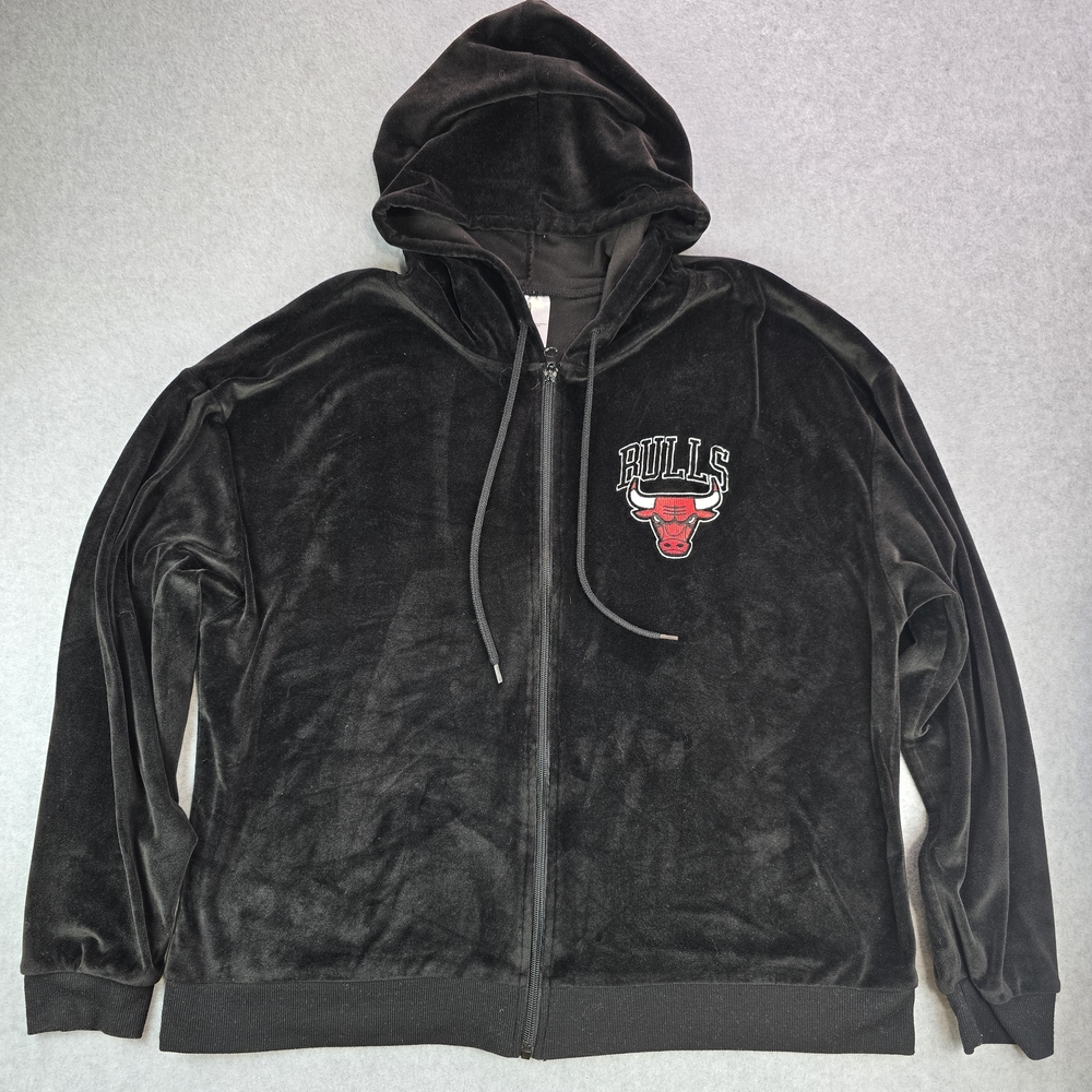 NBA Chicago Bulls Women's XXL Black Velvet Zip-Up Hoodie